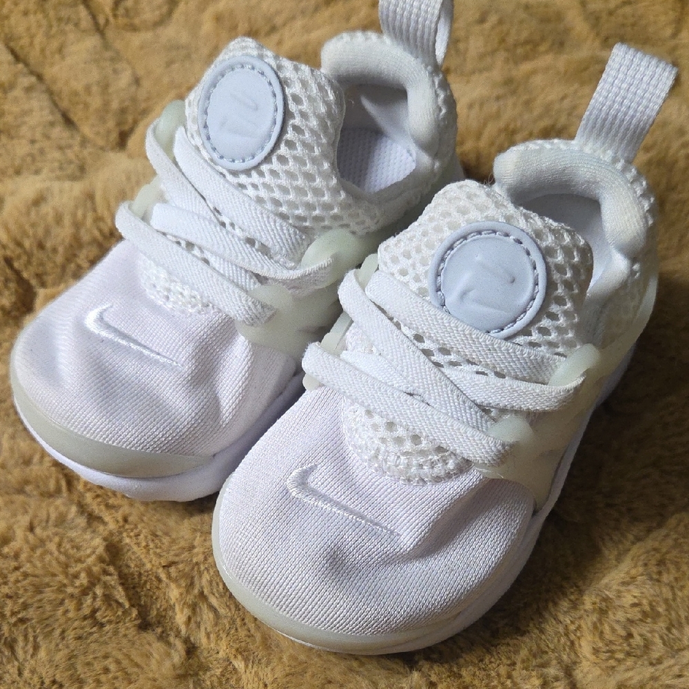Nike Kids White Mesh Sneakers